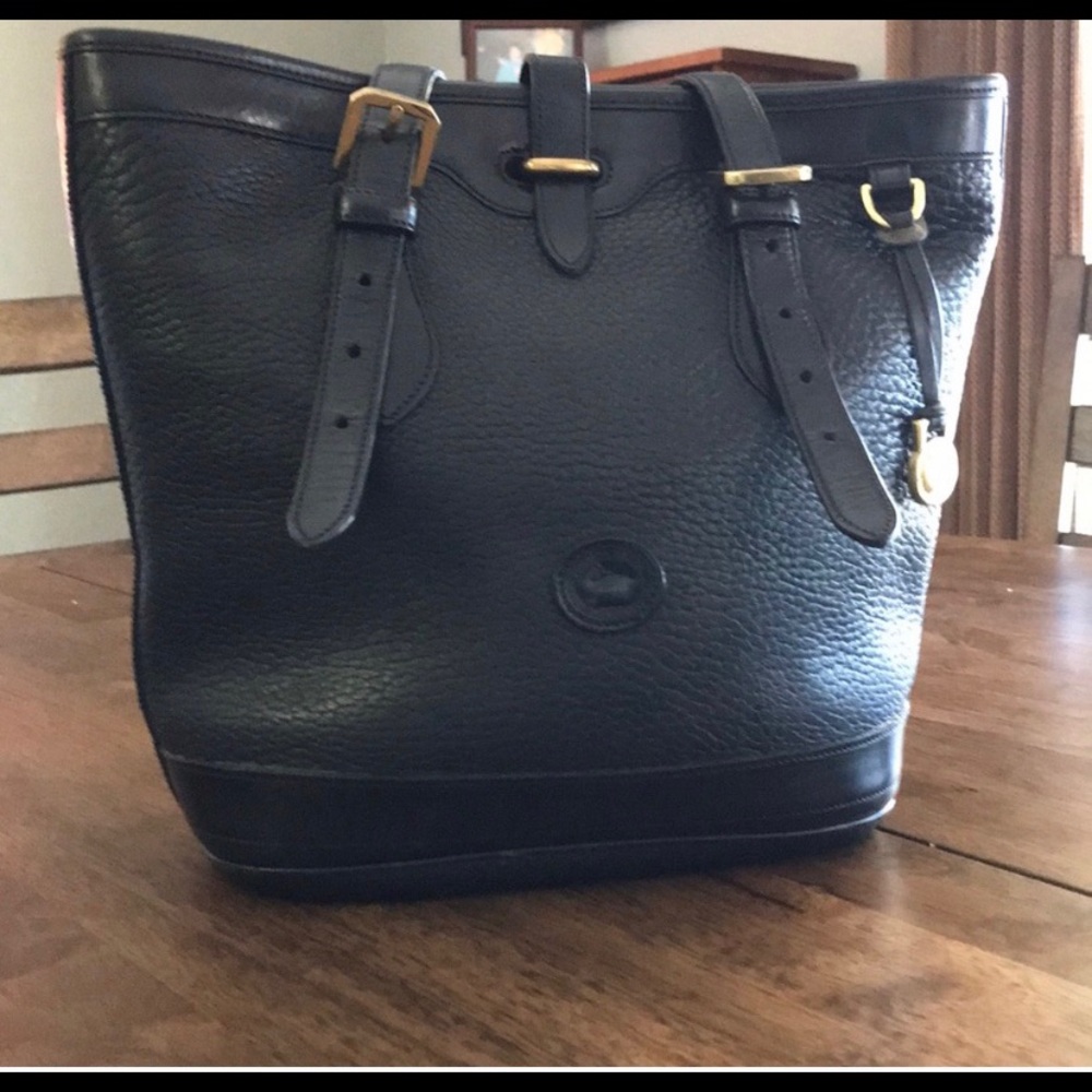 Vintage Dooney & Burke bucket tote